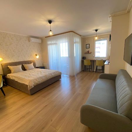 Amber Studio Oradea Apartment Екстериор снимка