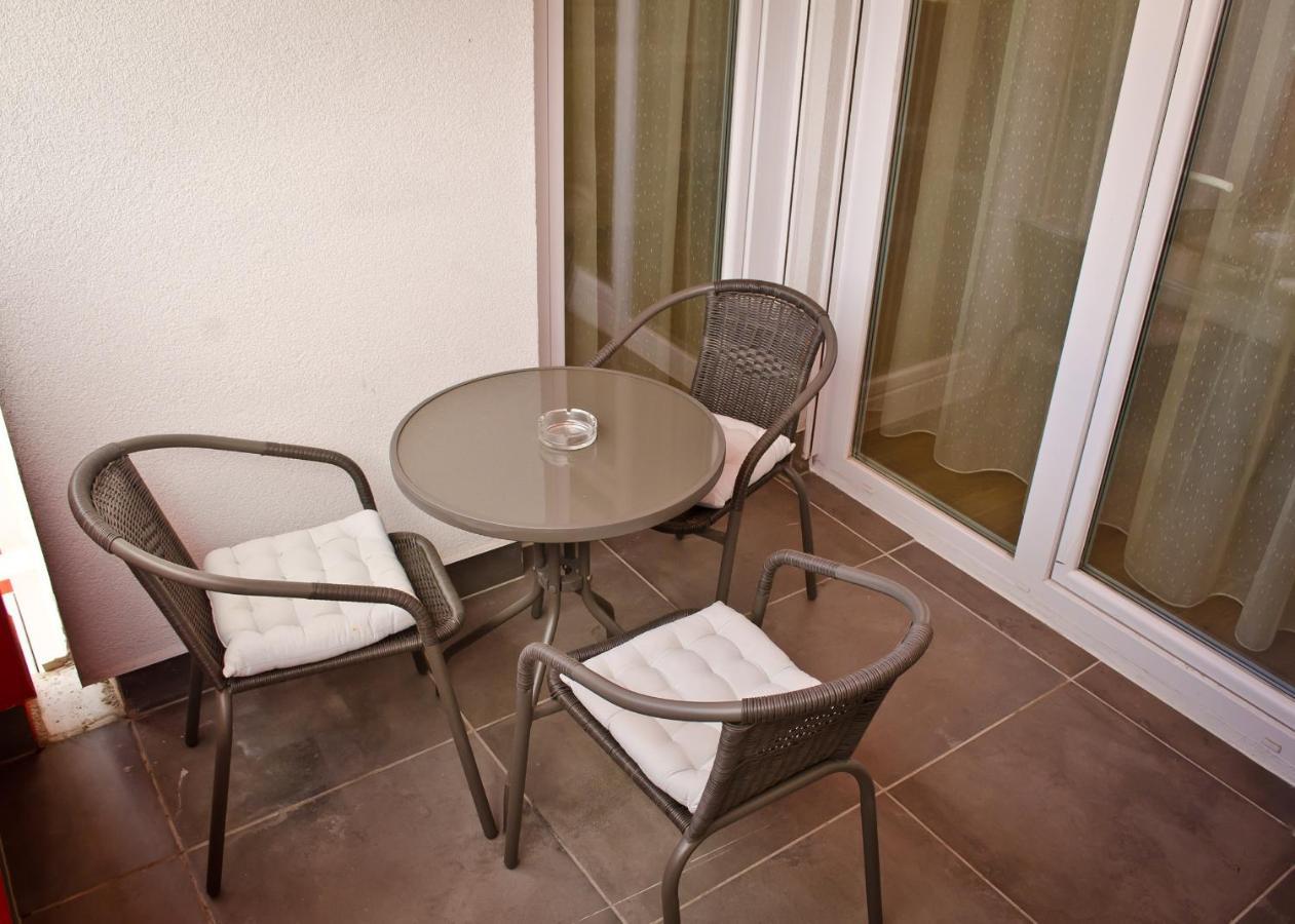 Amber Studio Oradea Apartment Екстериор снимка