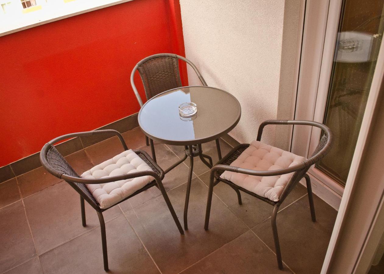 Amber Studio Oradea Apartment Екстериор снимка