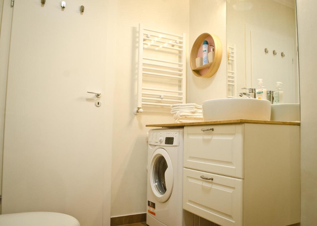 Amber Studio Oradea Apartment Екстериор снимка